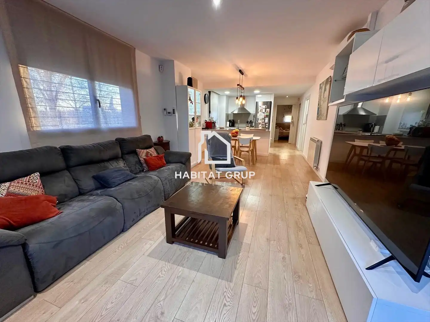 Außenansicht von Wohnung zum Verkauf in Salt mit Klimaanlage und Terrasse