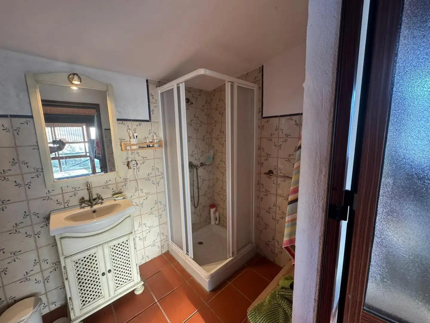 Bany de Casa o xalet en venda en Marbella amb Jardí privat, Terrassa i Piscina