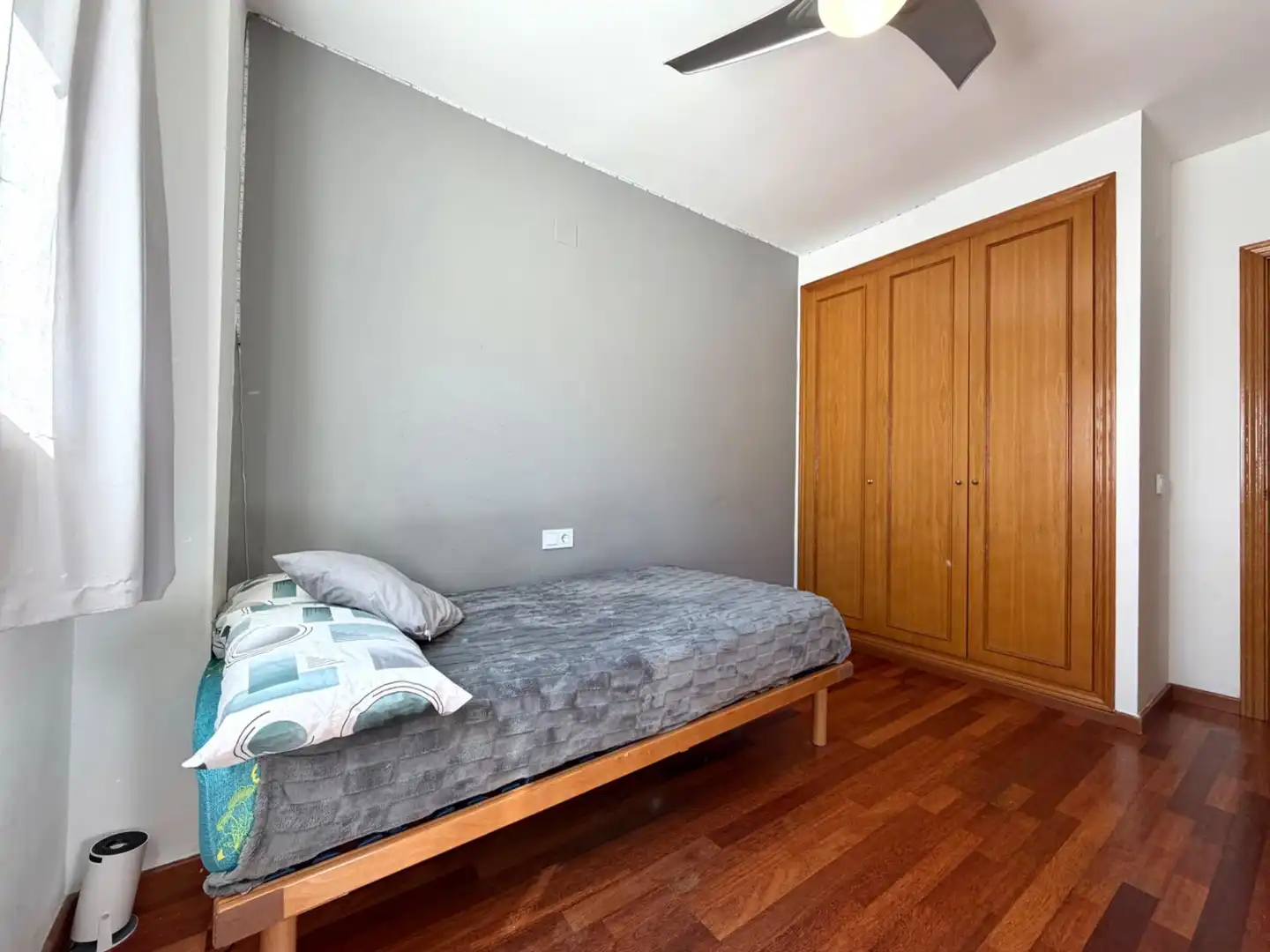 Bedroom of Attic for sale in Burjassot  with Air Conditioner, Heating and Terrace