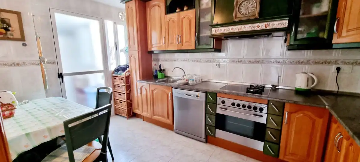 Kitchen of Flat for rent in Águilas  with Furnished and Balcony