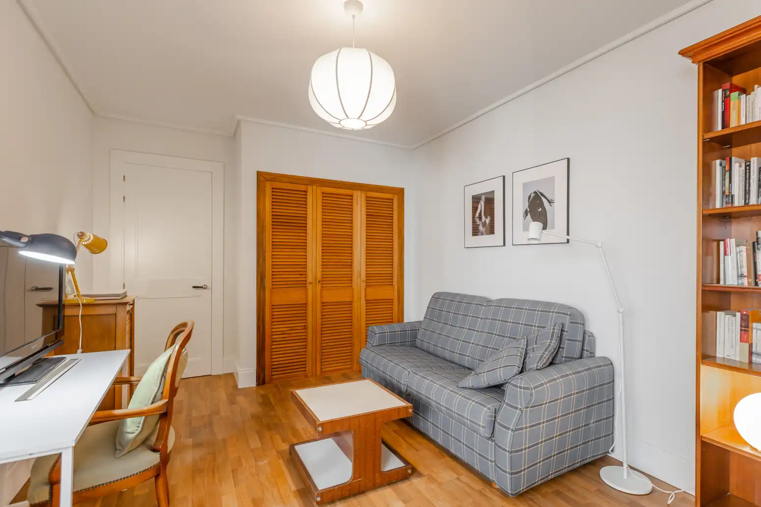 Sala de estar de Piso de alquiler en  Pamplona / Iruña con Aire acondicionado, Calefacción y Terraza