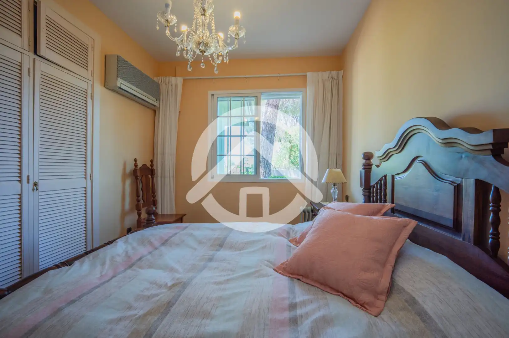 Dormitori de Casa o xalet en venda en Campo Real amb Aire condicionat, Calefacció i Jardí privat