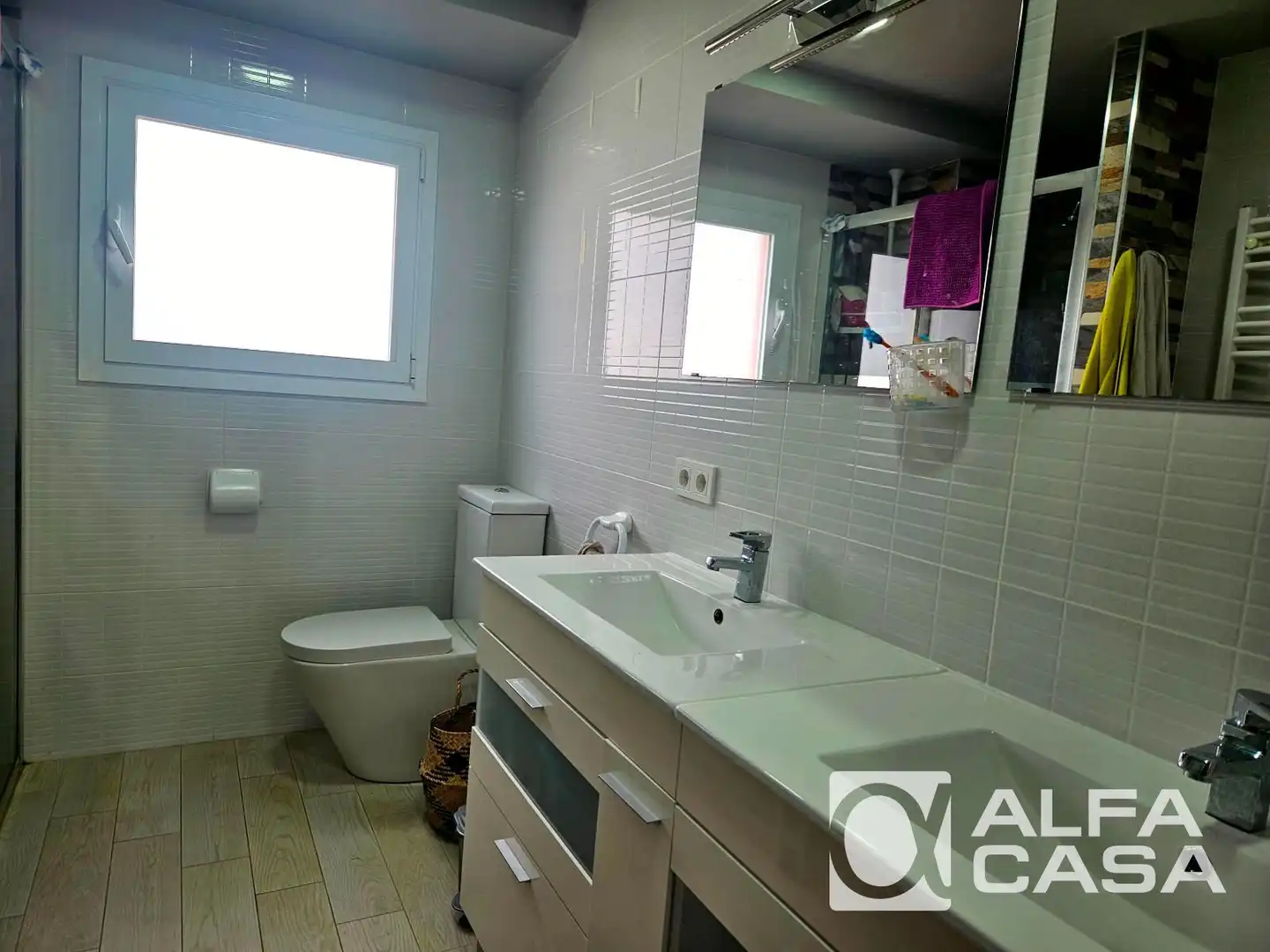Bany de Casa o xalet en venda en Pineda de Mar amb Aire condicionat, Calefacció i Jardí privat
