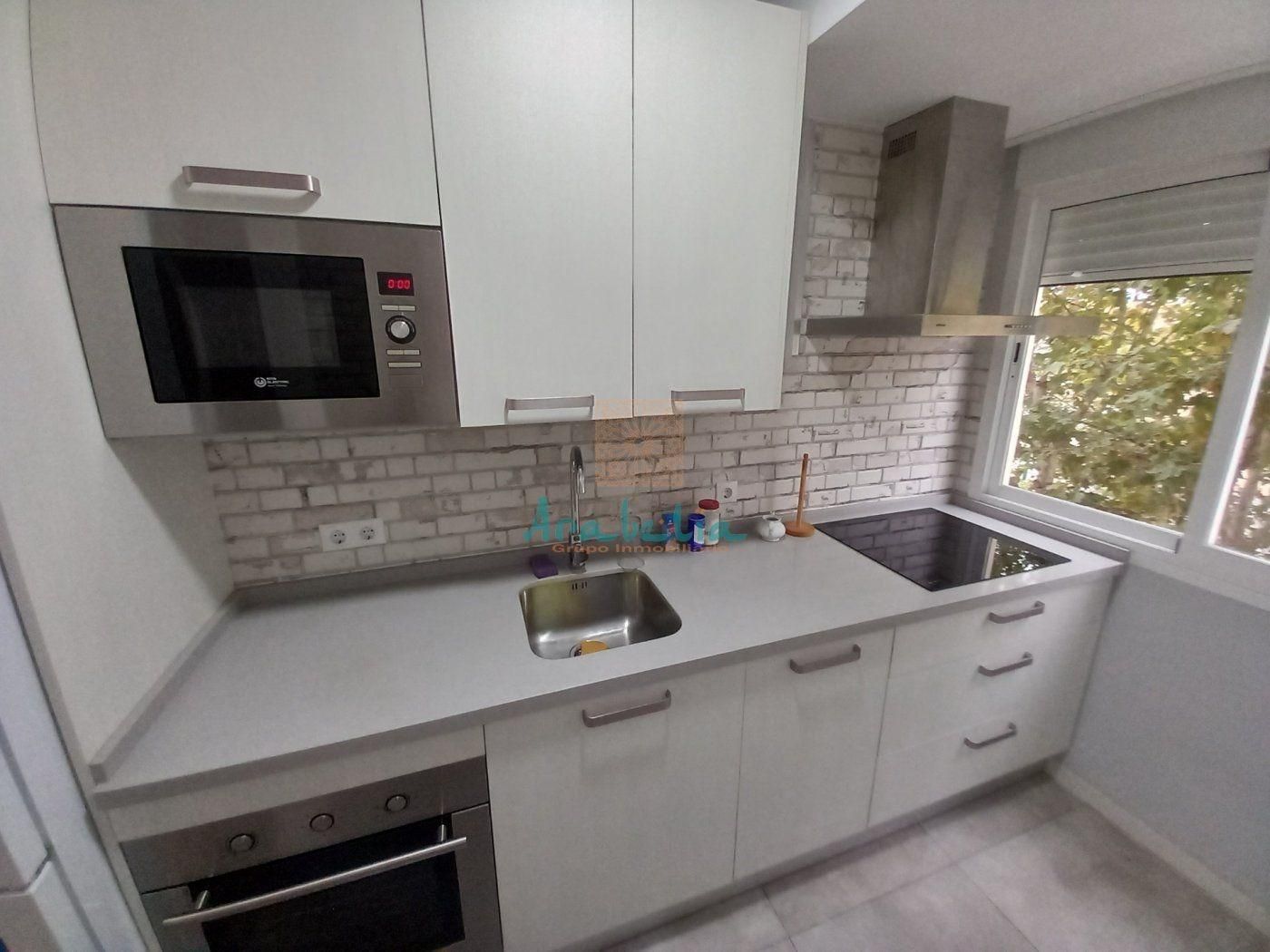 Pis en venda a Avenida Barcelona, Sta. Marina - San Andrés - San Pablo - San Lorenzo, Centro