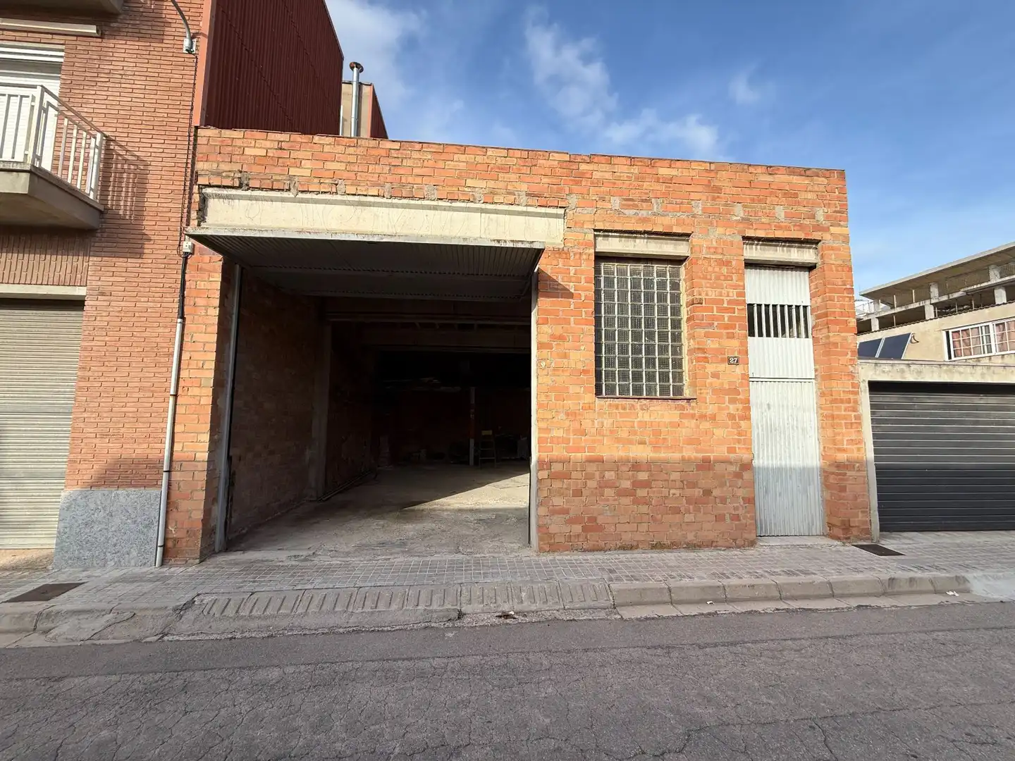 Exterior view of Garage for sale in Òdena