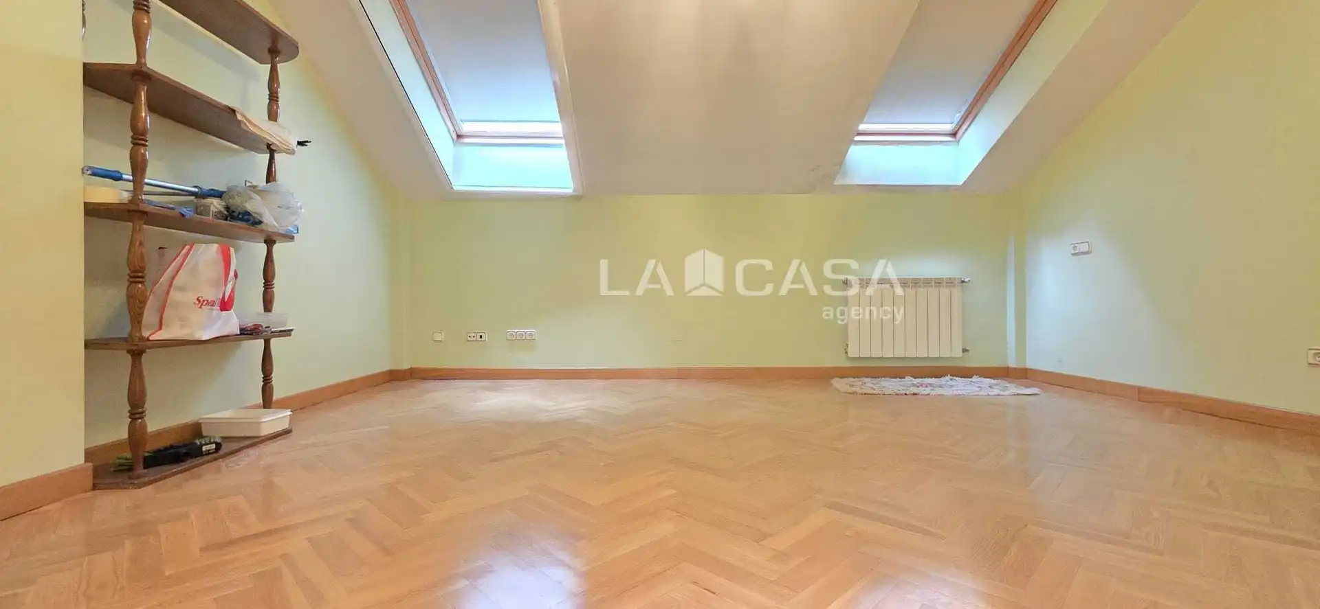 Casa adosada en venda en Valladolid amb Calefacció, Terrassa i Traster