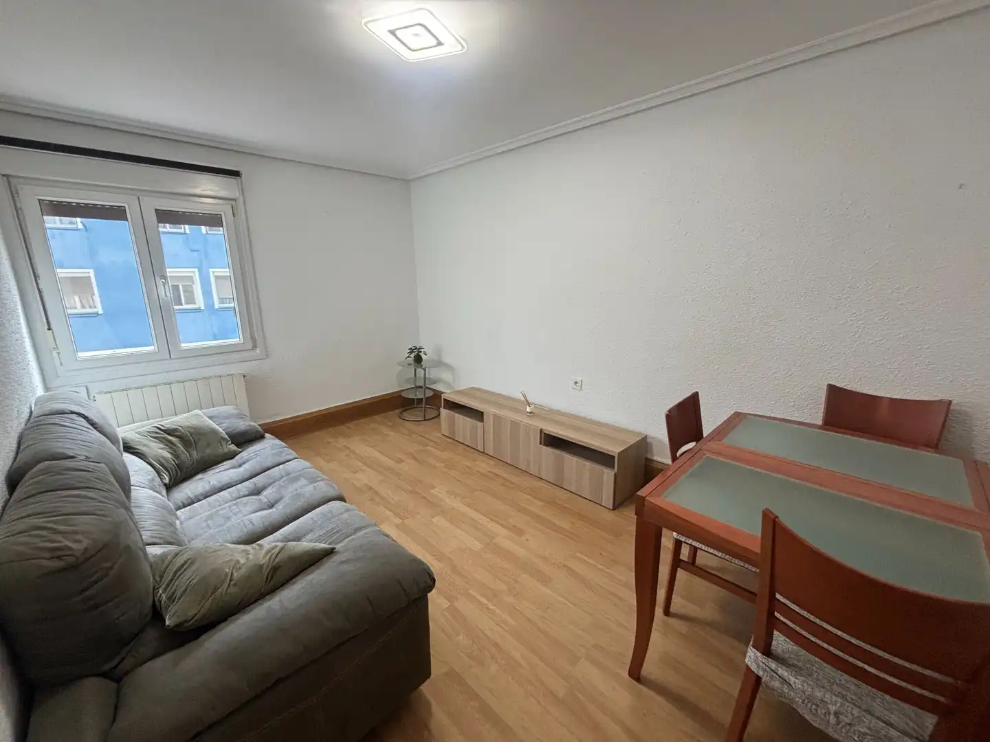 Sala de estar de Piso en venta en Eibar con Calefacción, Trastero y Amueblado