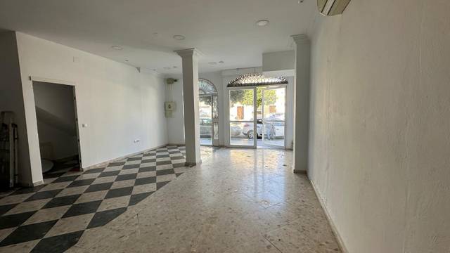 Local comercial en Alquiler en Centro