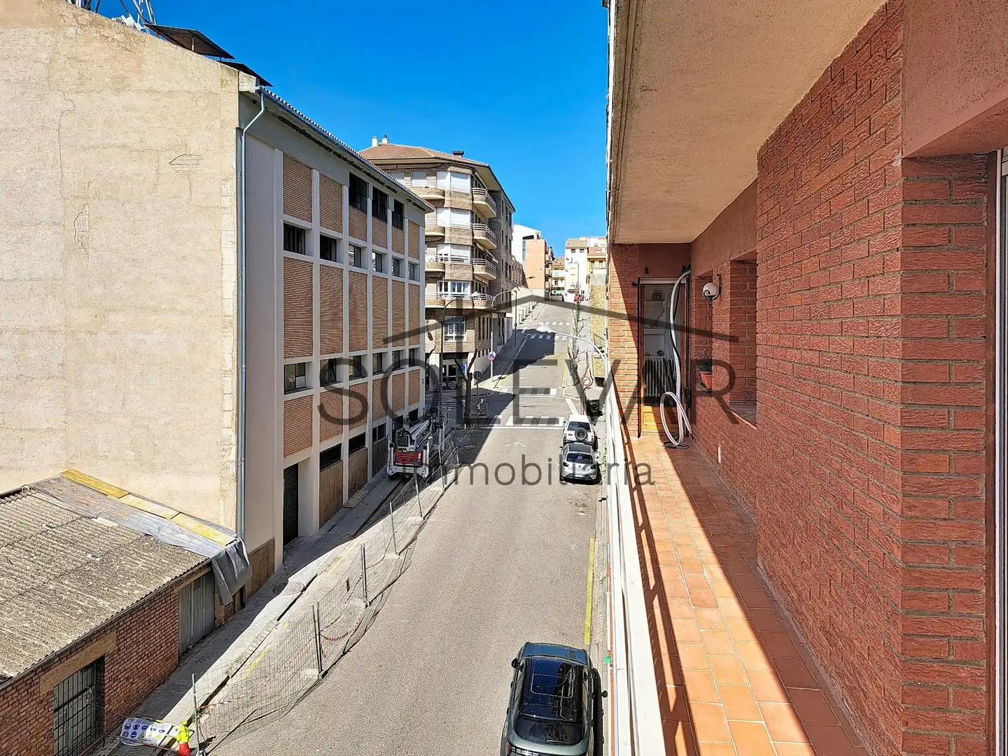 Außenansicht von Wohnung zum Verkauf in Tremp mit Heizung und Balkon