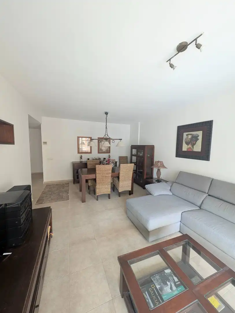 Appartement compact avec terrasse à louer à REI EN JAUME, imagen 3