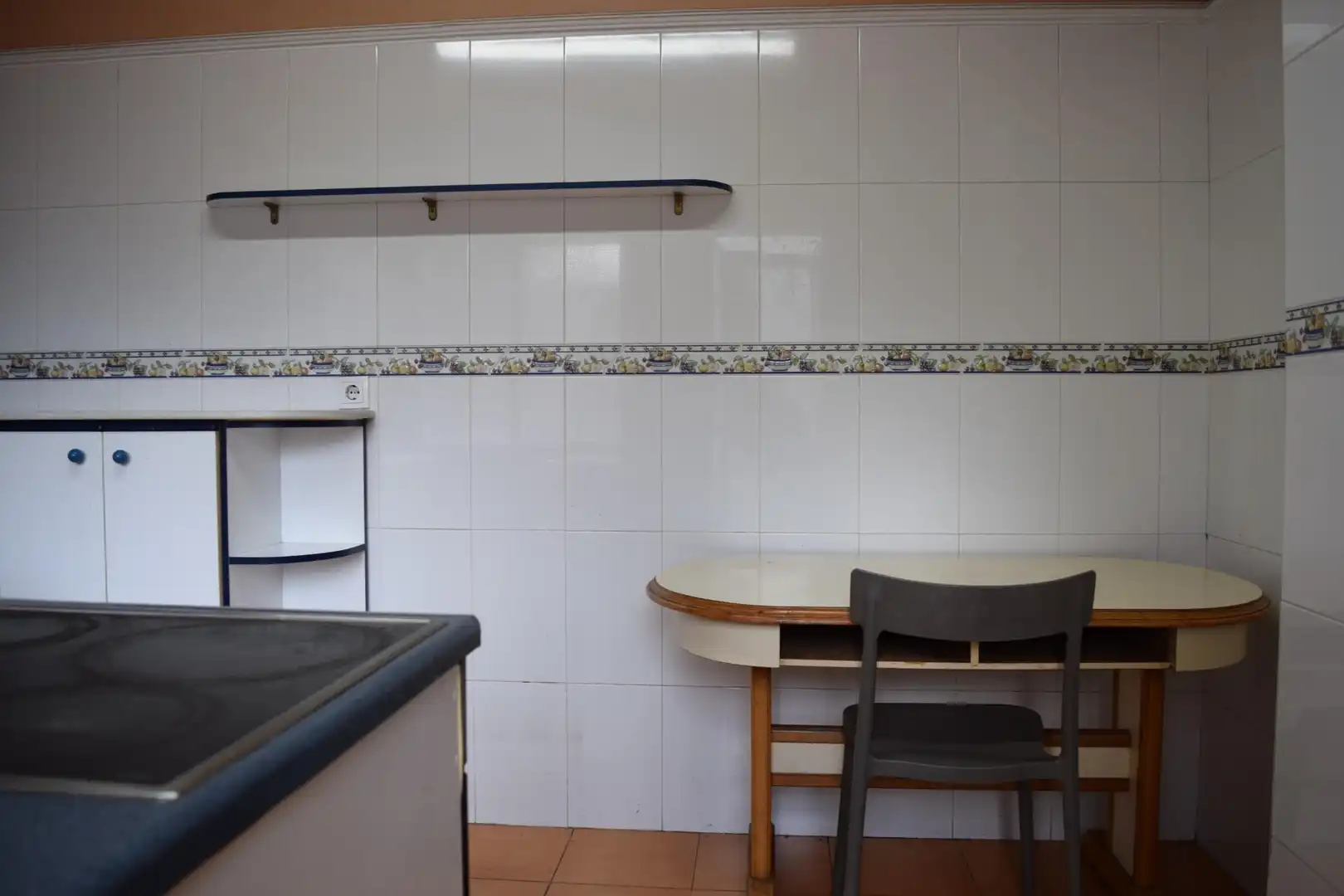 Cuina de Pis en venda en Oviedo  amb Calefacció, Parquet i Traster