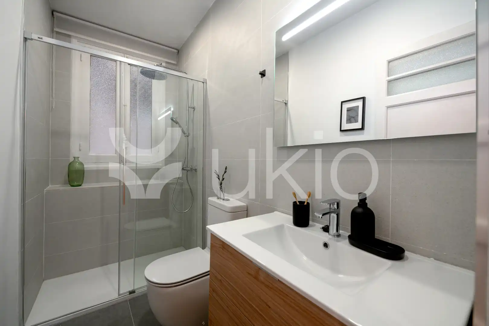 Baño de Apartamento de alquiler en Madrid con Aire acondicionado, Calefacción y Amueblado
