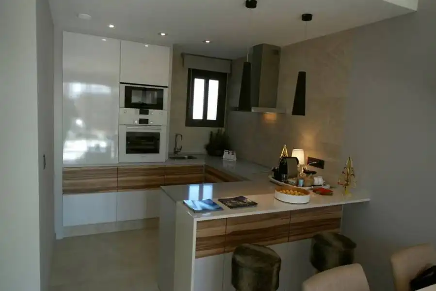 Bungalow con terraza en venta en El Raso, imagen 17