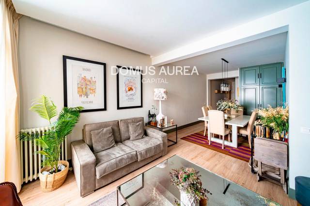 Piso en Venta en Conde de Peñalver en Lista