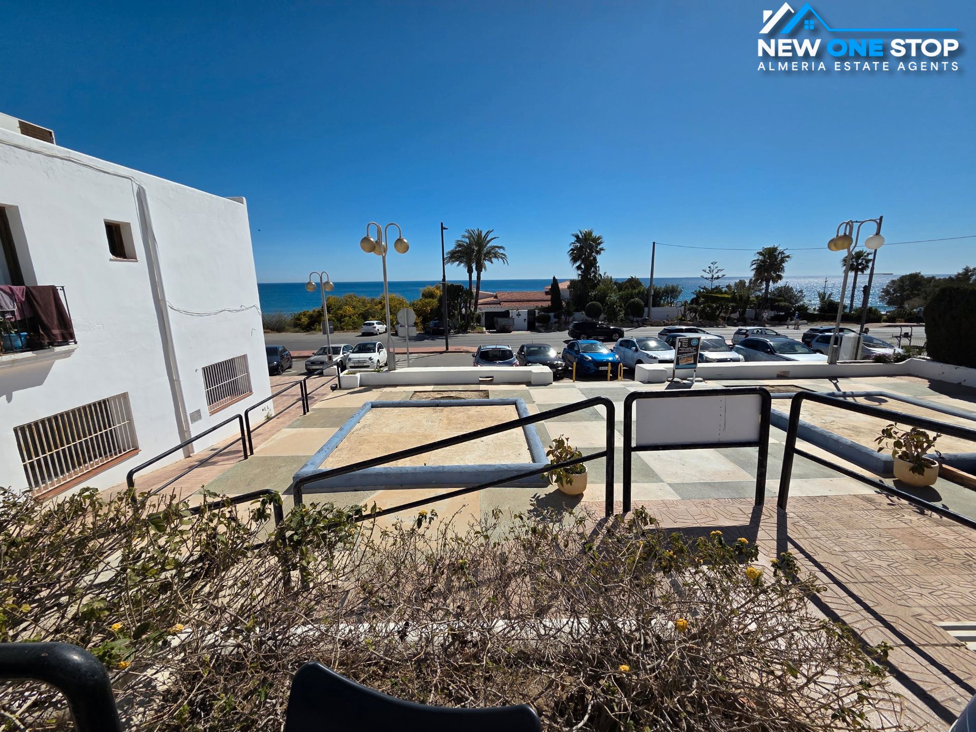 Vista exterior de Local de lloguer en Mojácar amb Aire condicionat, Calefacció i Terrassa