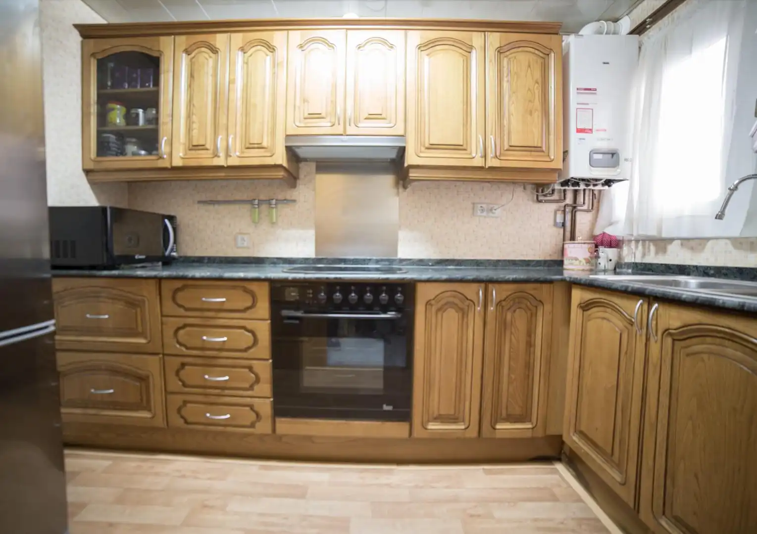 Cocina de Piso en venta en Sant Boi de Llobregat con Calefacción
