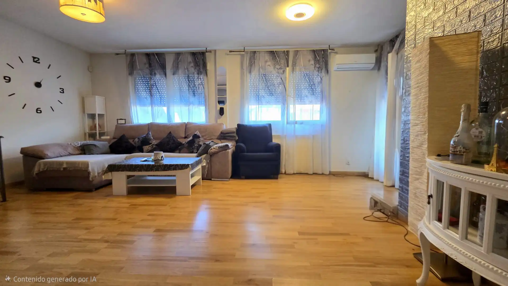 Sala d'estar de Casa adosada en venda en Illescas amb Aire condicionat, Calefacció i Jardí privat