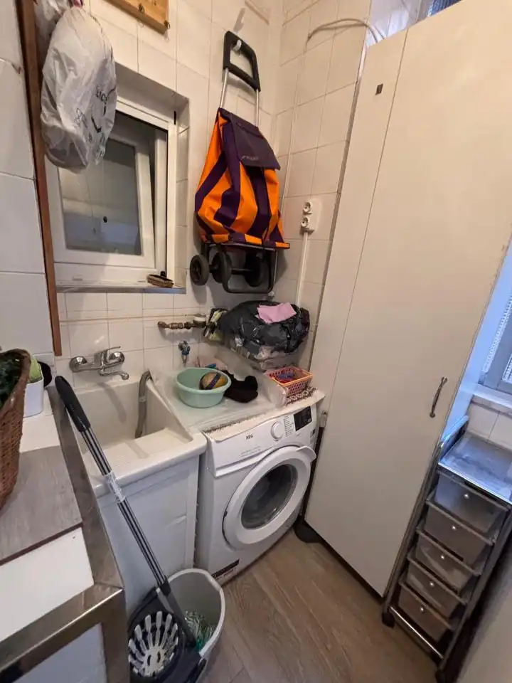Badezimmer von Wohnung zur Miete in Granada mit Klimaanlage und Möbliert