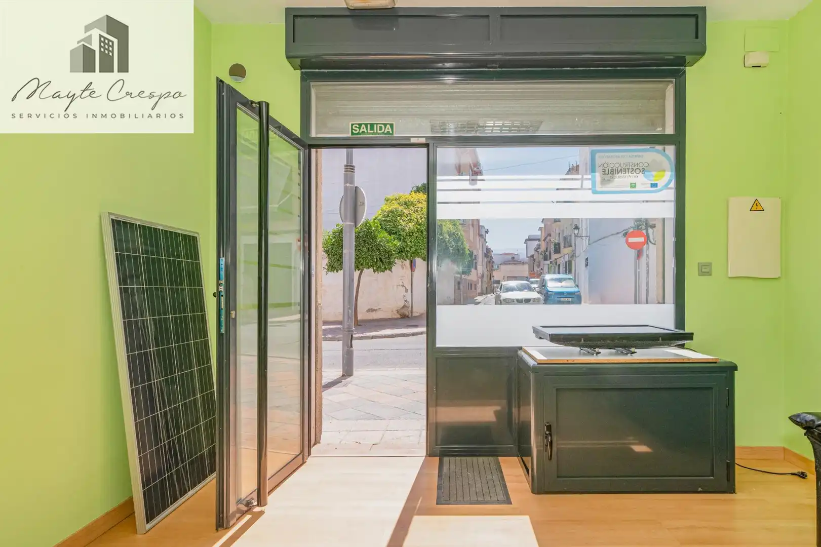 Local en venta en Armilla con Aire acondicionado