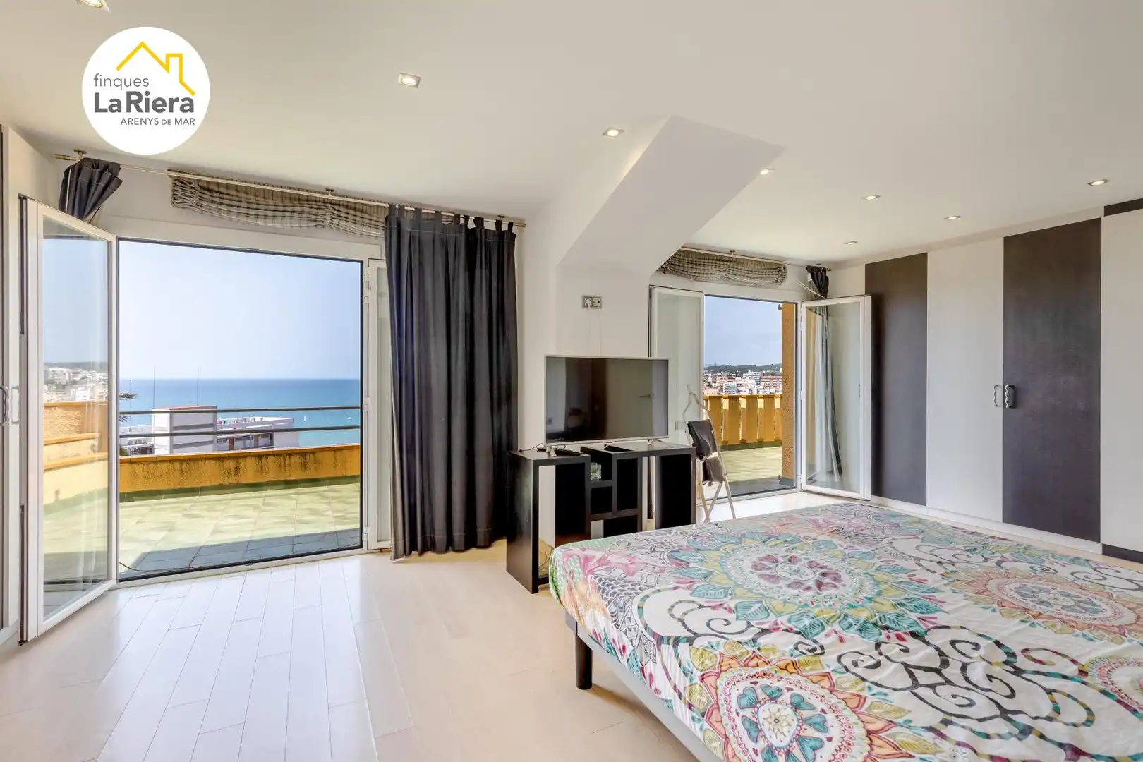 Habitación de Casa o chalet en venta en Arenys de Mar con Aire acondicionado, Calefacción y Jardín privado