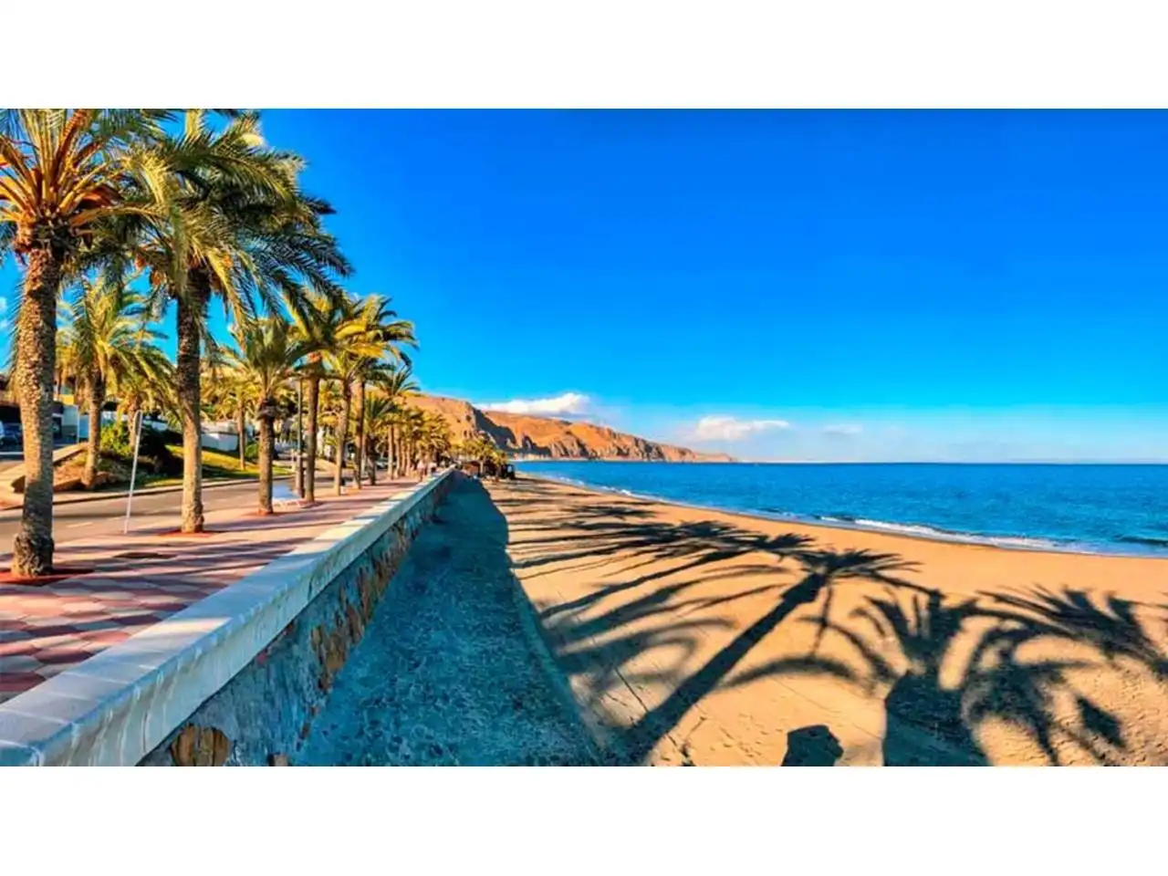 Exterior view of Houses for sale in Roquetas de Mar  with Air Conditioner, Heating and Private garden