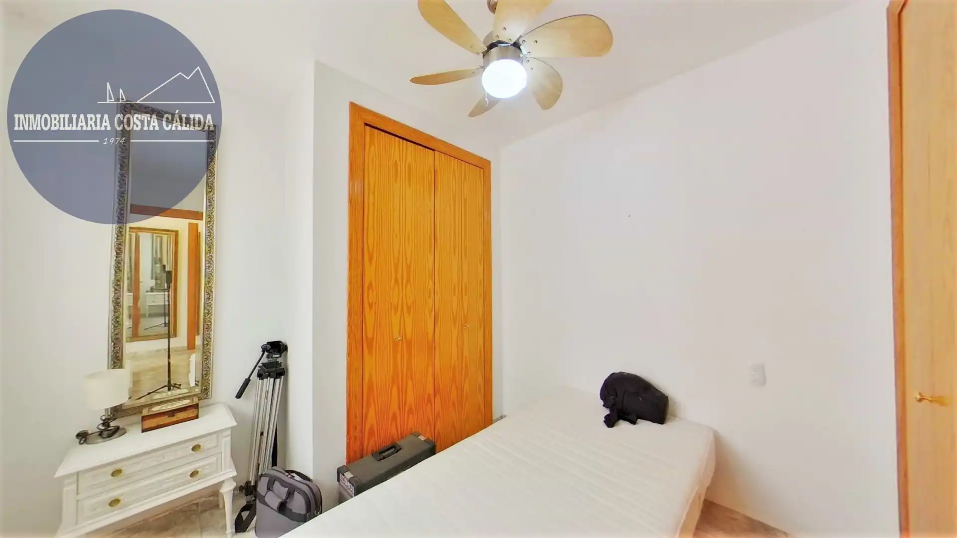 Habitación de Piso en venta en Águilas con Terraza, Horno y Balcón