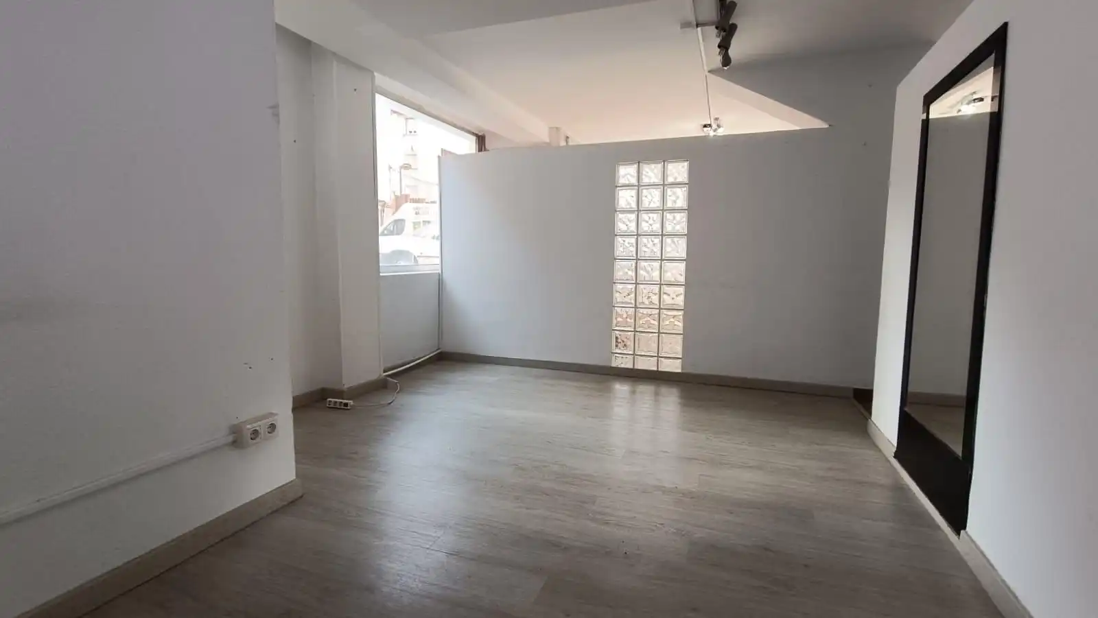 Commercial properties for rent in Los Bloques