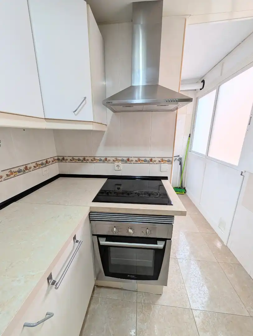Kitchen of Flat for sale in Salut - Lloreda