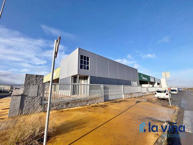Nave industrial en Venta en Zona de la Vega