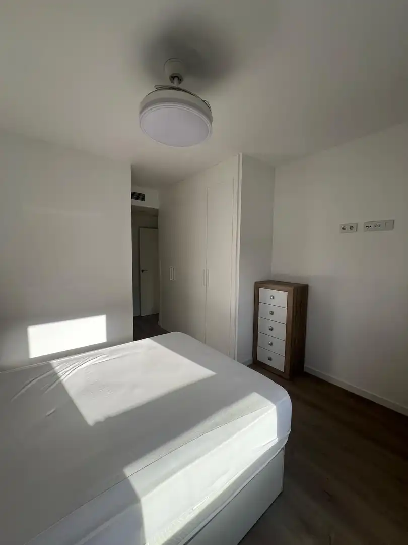 Bedroom of Flat for rent in Dos Hermanas  with Air Conditioner, Heating and Private garden