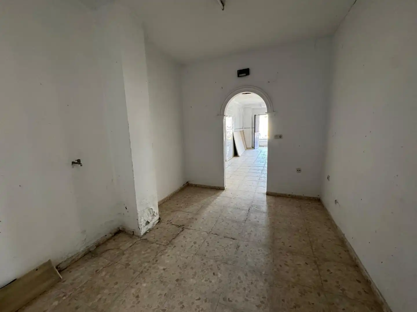 Local comercial en venta en Ayuntamiento - Barrio Alto, imagen 4