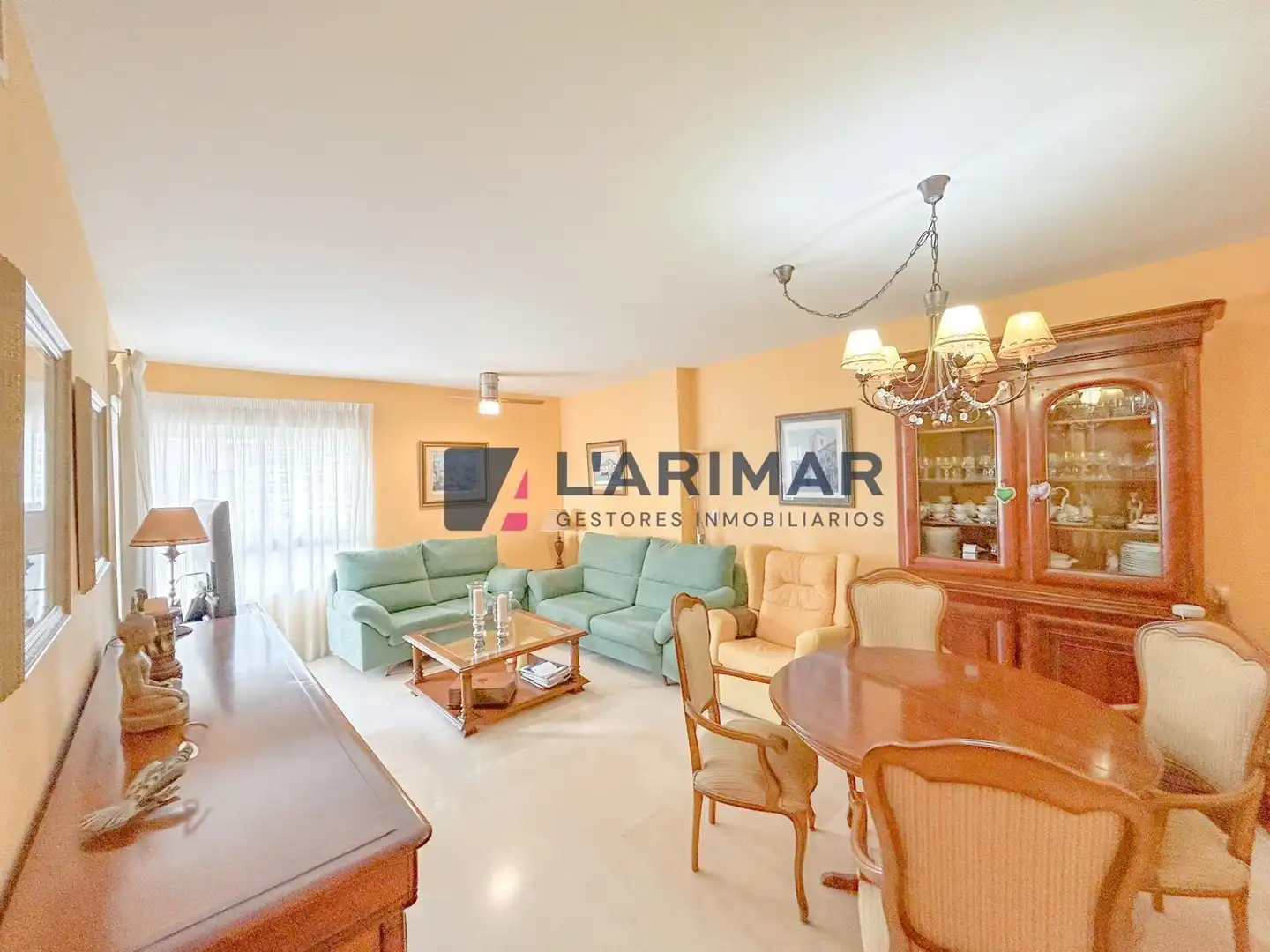 Sala de estar de Apartamento en venta en Alicante / Alacant con Aire acondicionado, Jardín privado y Terraza