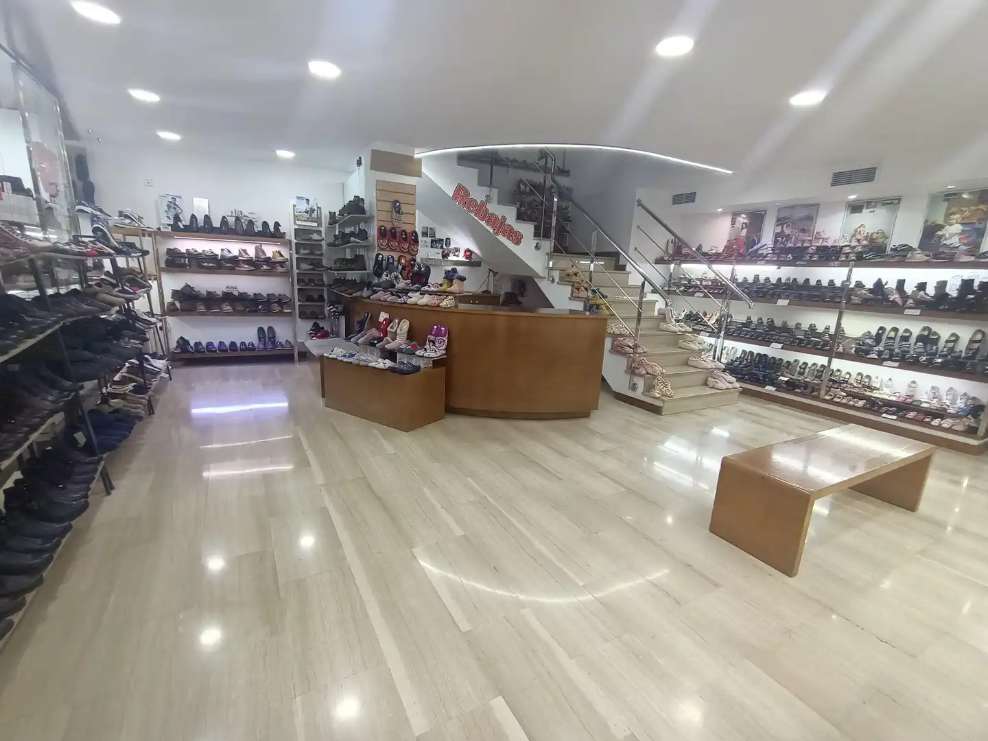 Local comercial en venda a Casco Urbano