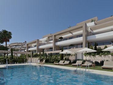 Baixos amb piscina en venda a Estepona Pueblo