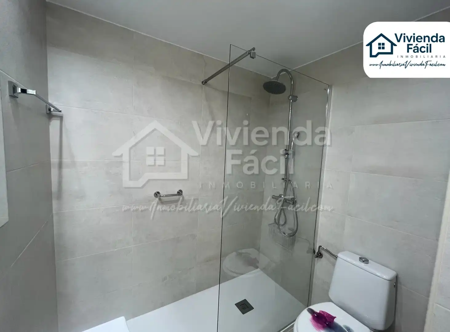 Flat for sale in Calle de María Tubau, Las Tablas
