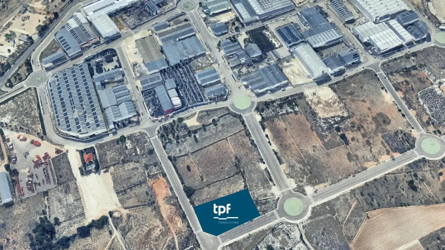 Terreno industrial en venta en L'Olleria, Valencia