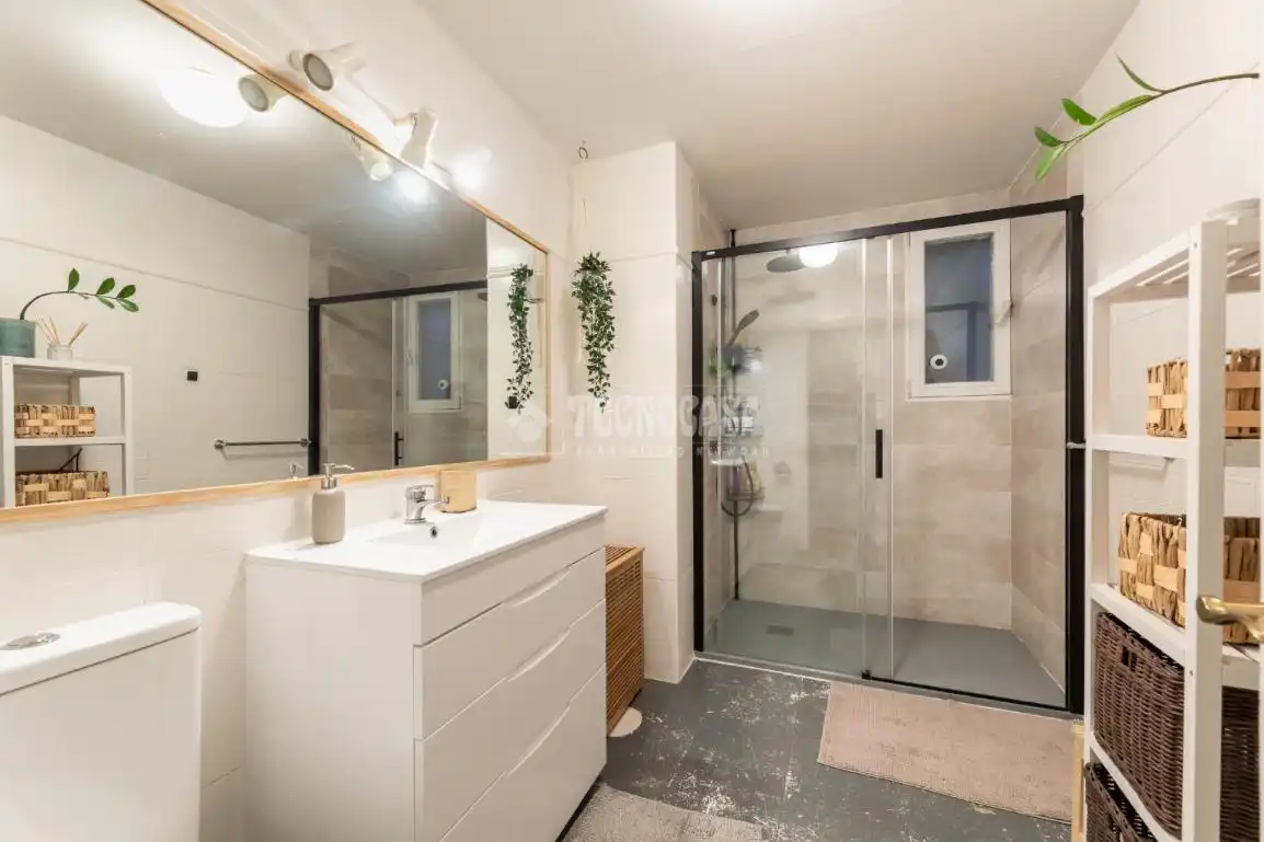 Baño de Piso en venta en Las Rozas de Madrid con Calefacción y Trastero