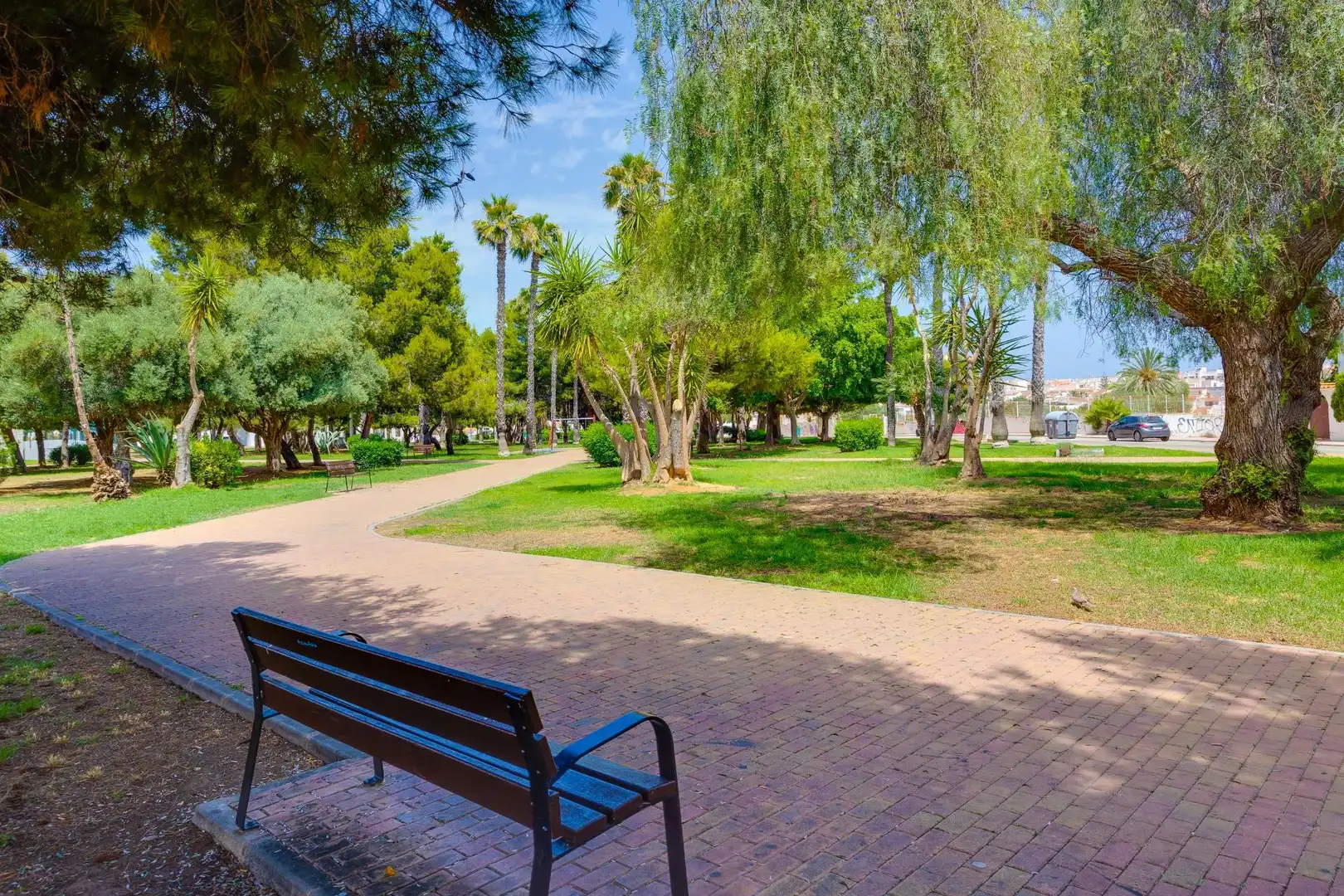 Vista exterior de Apartamento en venta en Torrevieja con Terraza, Amueblado y Piscina comunitaria