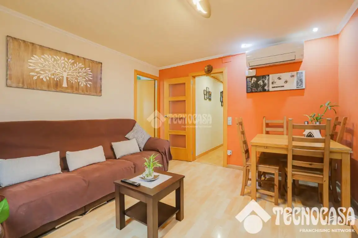 Sala de estar de Piso en venta en Barcelona con Aire acondicionado, Calefacción y Parquet