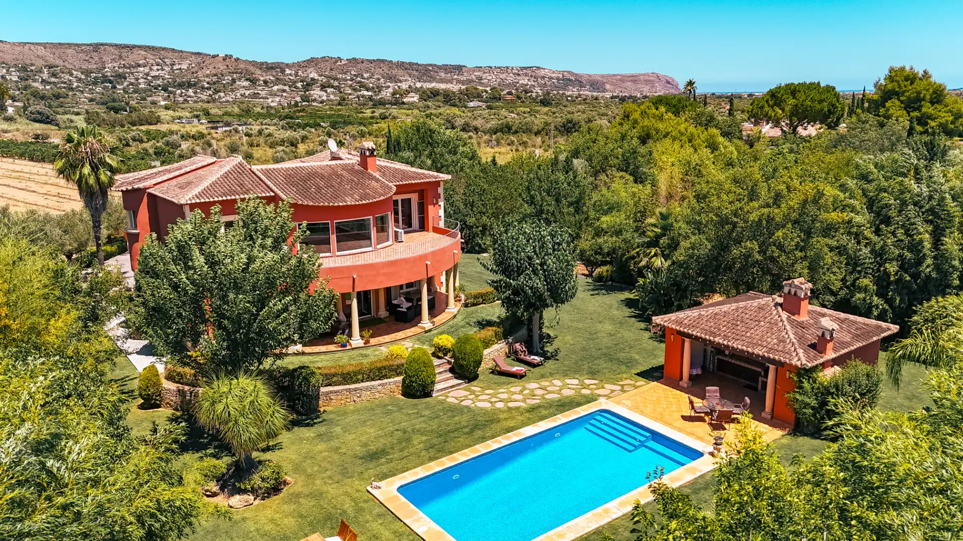 Chalet con terraza en venta en Camí Cabanes 267