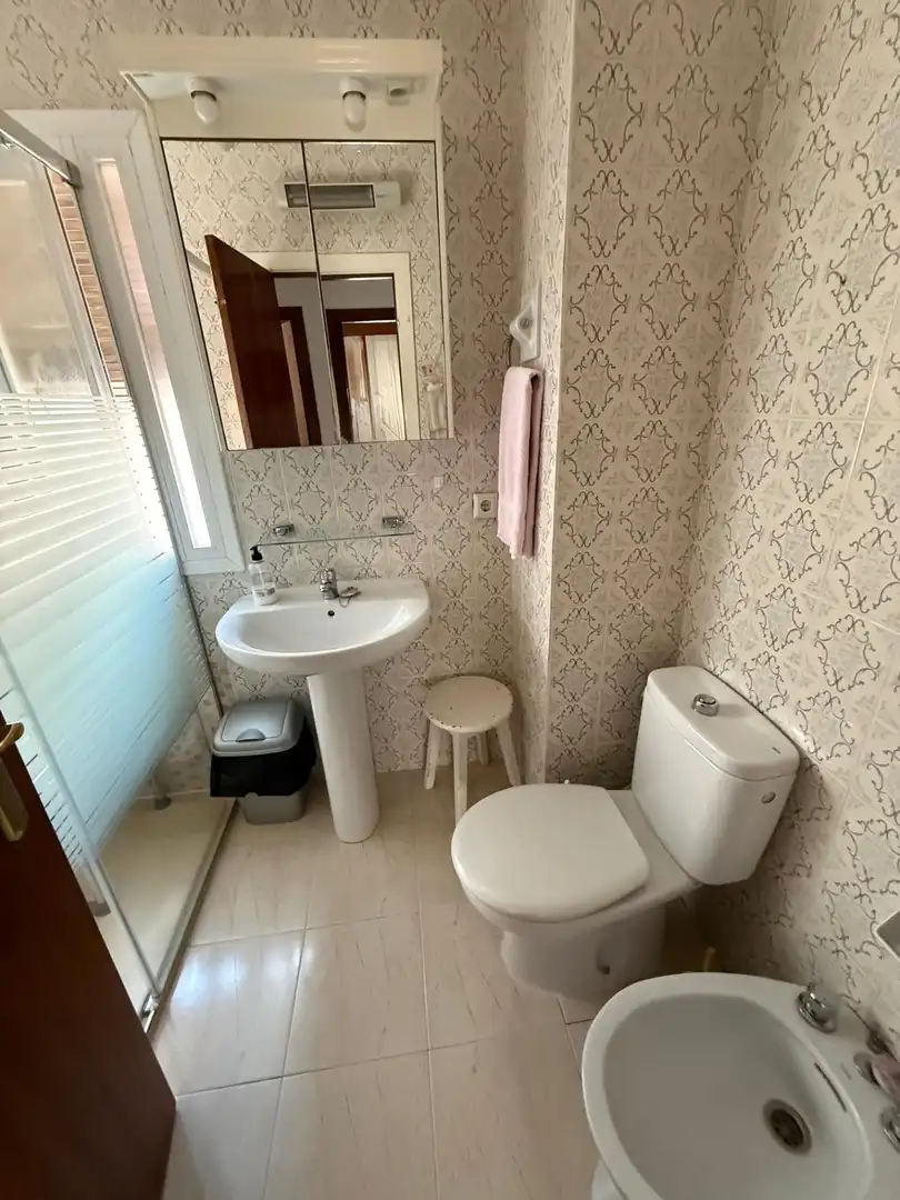Bathroom of Flat for sale in Córdoba  with Air Conditioner and Balcony