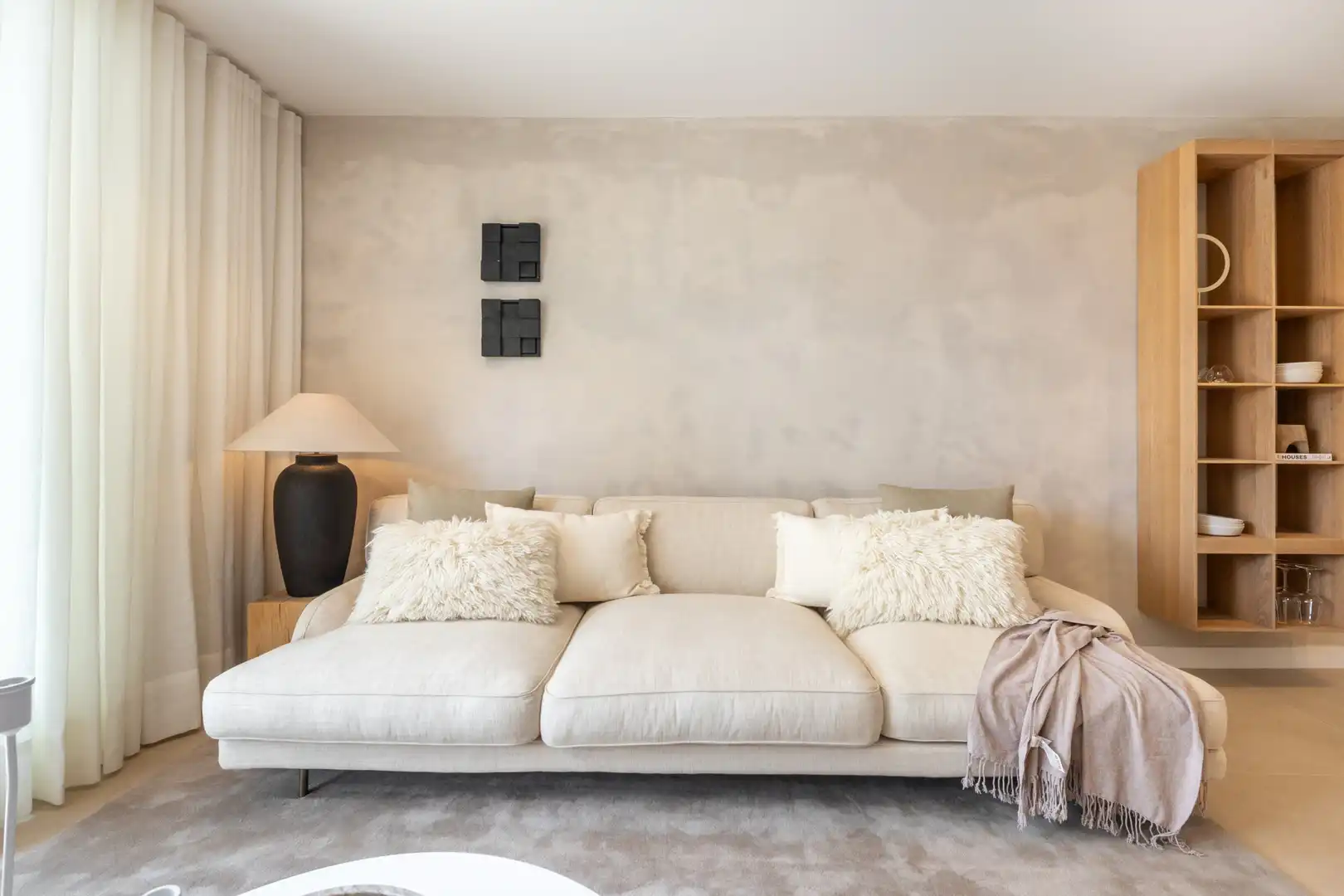 Living room of Detached homes for sale in Marbella  with Air Conditioner, Heating and Private garden