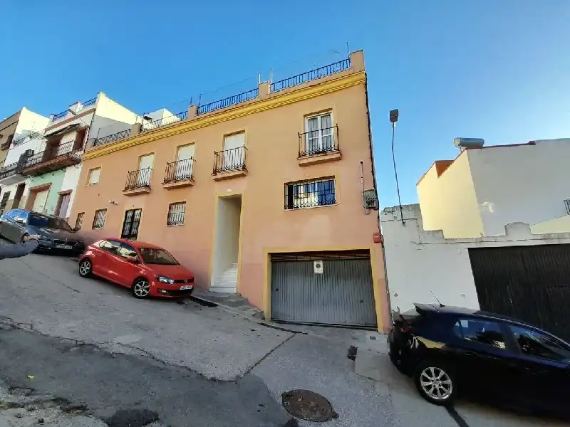 Vista exterior de Piso en venta en El Viso del Alcor