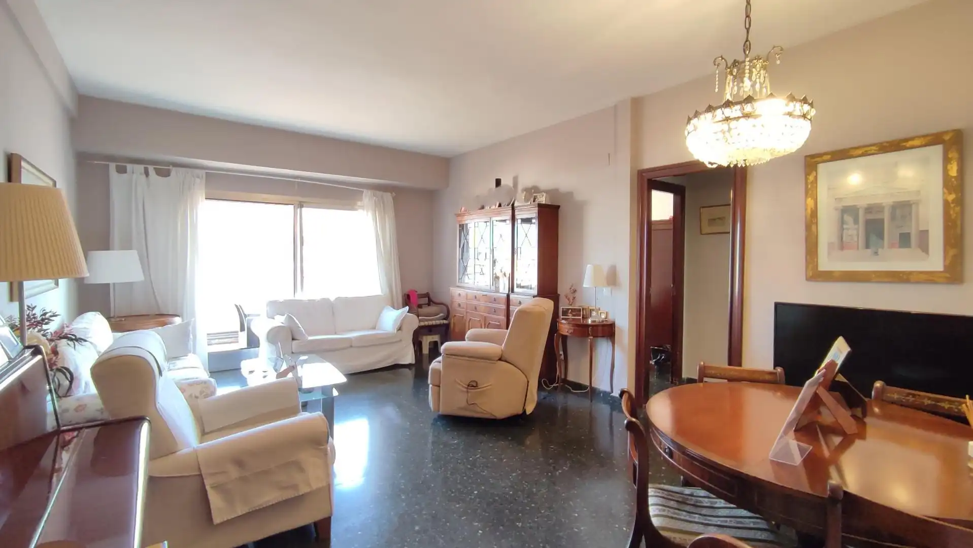 Piso con ascensor en venta en Avenida REPUBLICA ARGENTINA DE LA, imagen 2