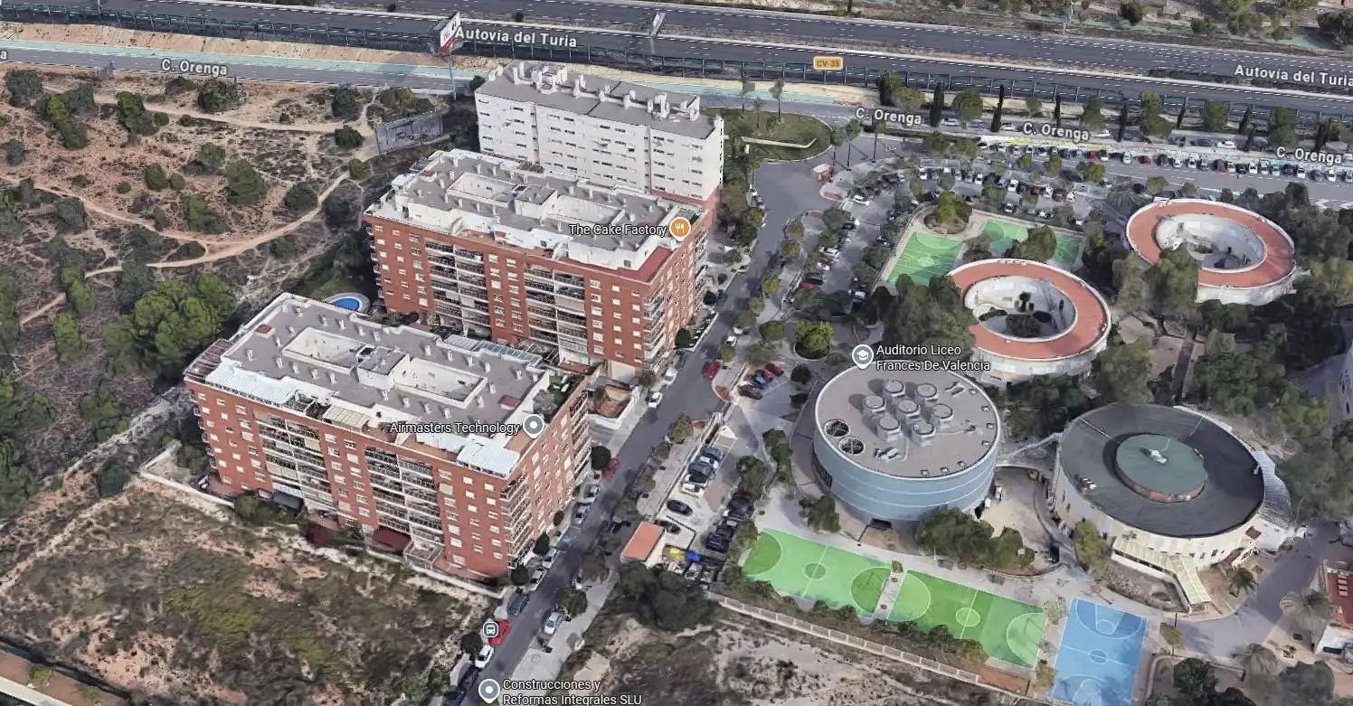 Vista exterior de Pis en venda en Paterna amb Piscina comunitària
