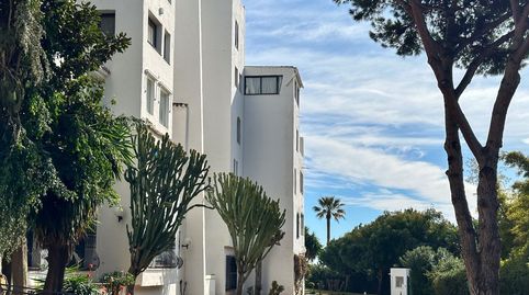 Foto 2 de Piso en venta en Avenida Lola Flores , Puerto Banús, Marbella