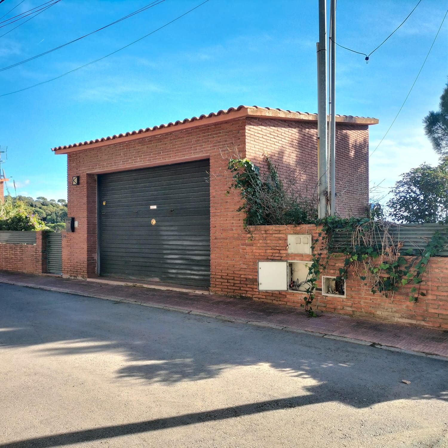 Exterior view of House or chalet for sale in Dosrius  with Private garden