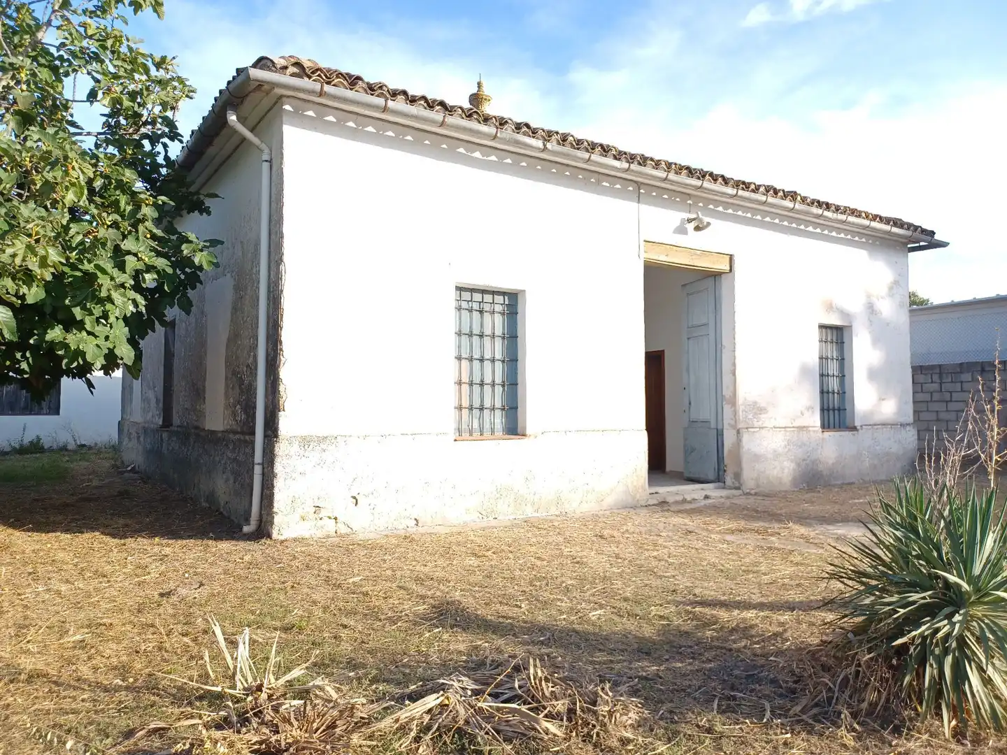 Exterior view of Houses for sale in Albaida  with Storage room and Swimming Pool