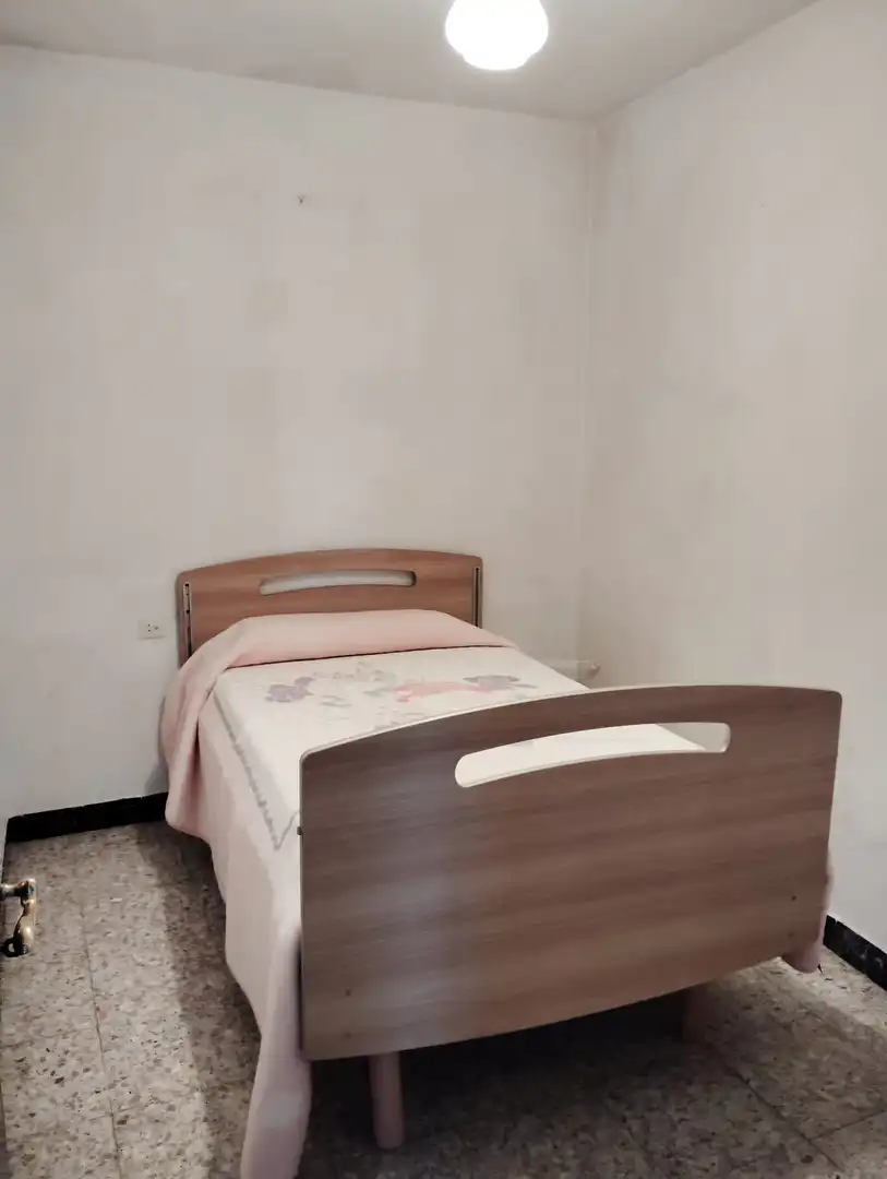 Dormitori de Casa o xalet en venda en Noia amb Terrassa i Moblat