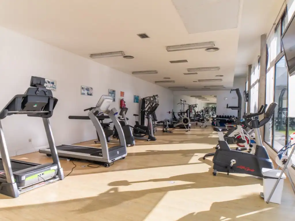 Dúplex de lloguer a Avenida Principe de Asturias, Zona Monte El Pilar